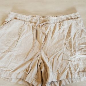 Linen shorts